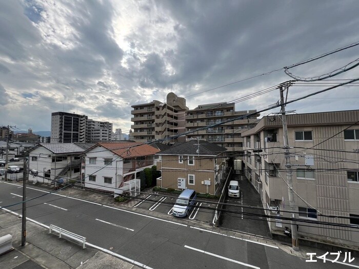 物件内観写真15　(室内からの展望)