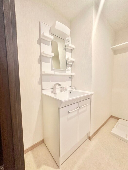 物件内観写真11　(洗面)