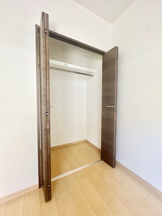 物件内観写真12　(収納)