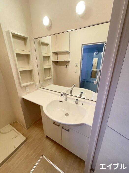 物件内観写真12　(洗面)