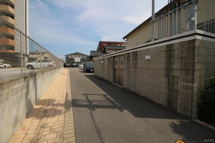 物件外観写真6　(建物設備)