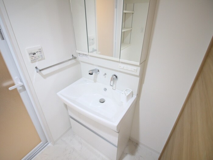 物件内観写真10　(洗面)