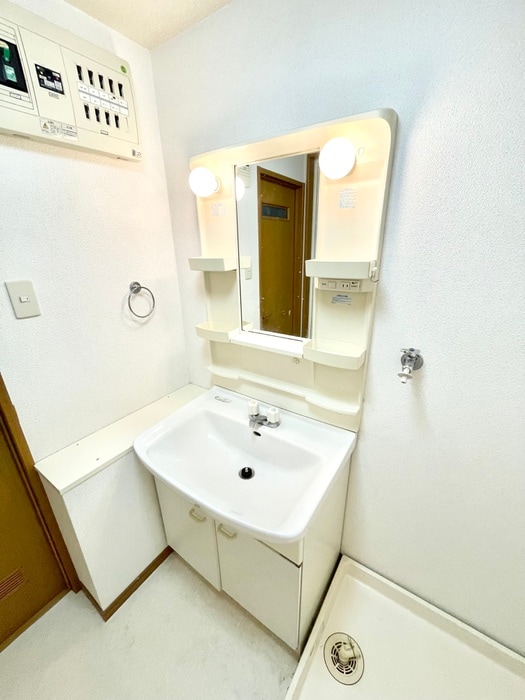 物件内観写真7　(洗面)