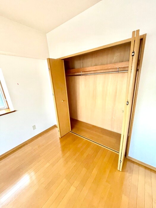 物件内観写真10　(収納)