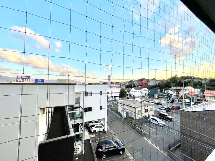 物件内観写真13　(室内からの展望)