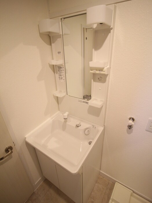 物件内観写真10　(洗面)