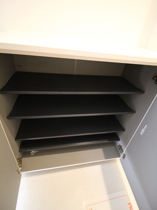 物件内観写真16　(靴箱)