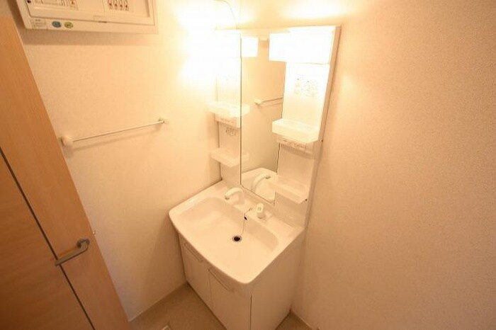 物件内観写真8　(洗面)