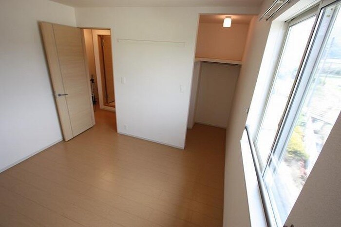 物件内観写真9　(収納)