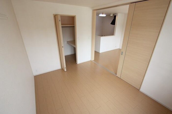 物件内観写真13　(内観写真)