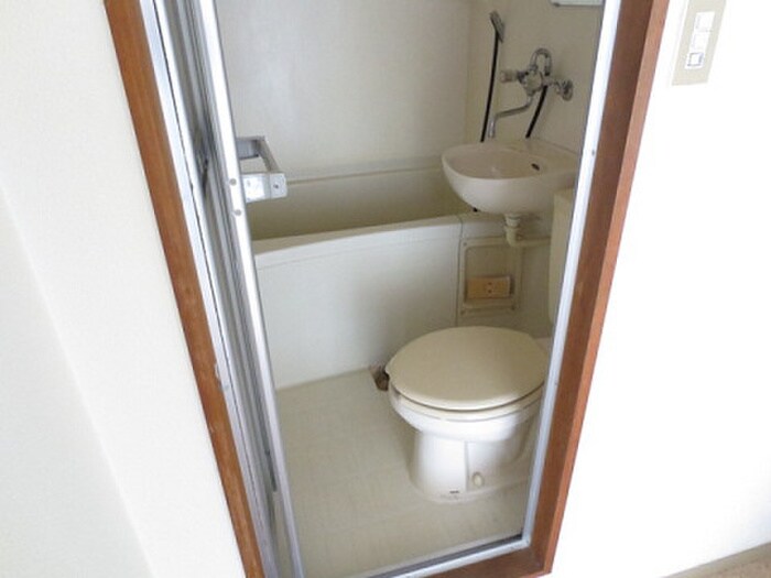 イ－グルビルのバス