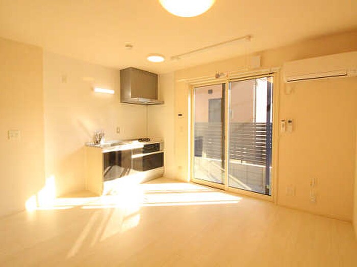 物件内観写真4　(居室)