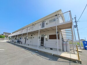 エトウィ－ル苅田外観写真