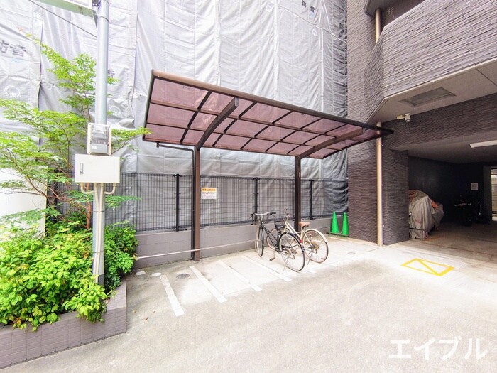 物件外観写真5　(駐輪場)