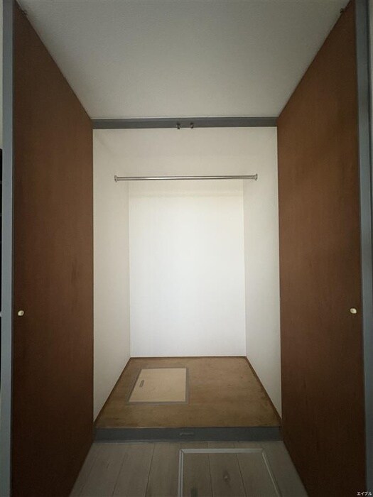物件内観写真15　(収納)