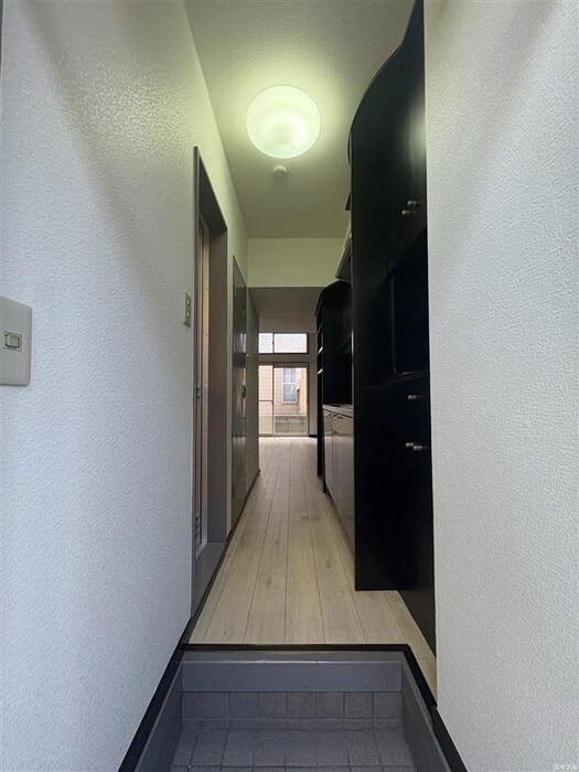 物件内観写真16　(廊下)