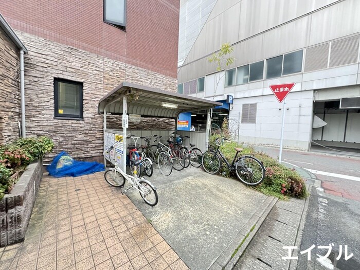 物件外観写真6　(駐輪場)