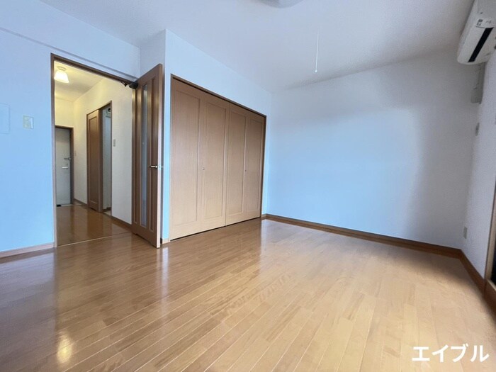 物件内観写真10　(居室)