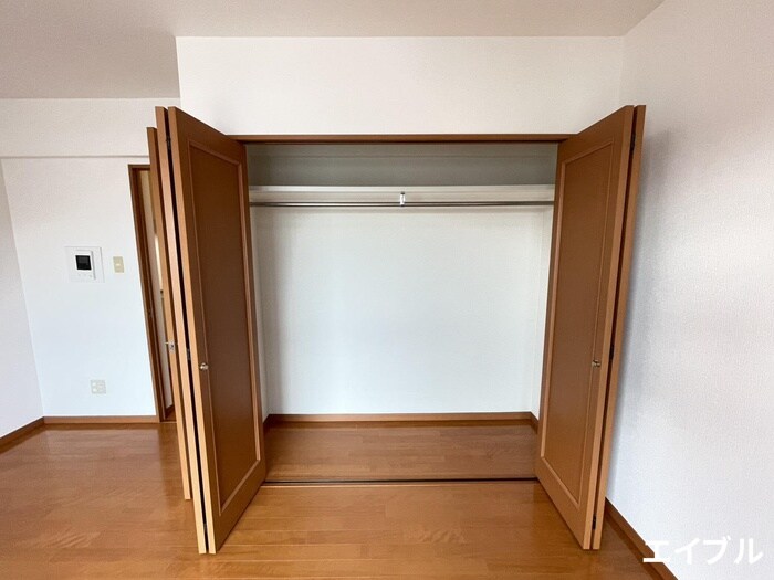 物件内観写真11　(収納)