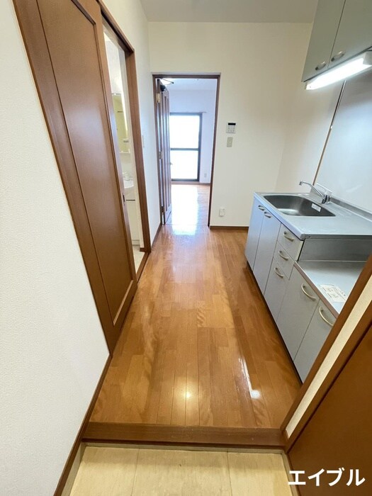 物件内観写真20　(廊下)