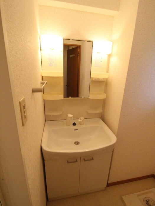 物件内観写真11　(洗面)