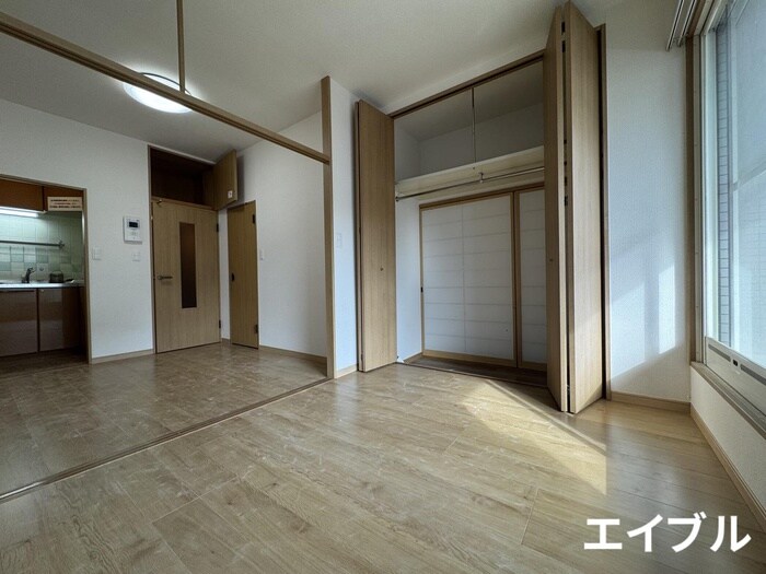 物件内観写真10　(居室)