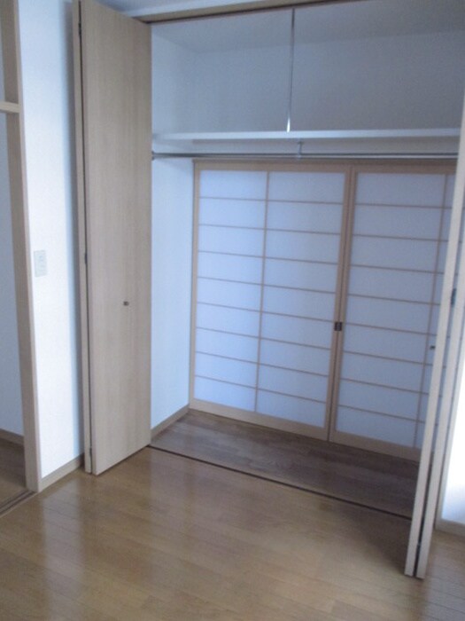 物件内観写真11　(収納)