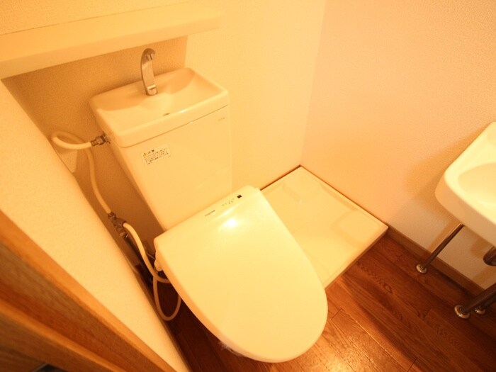 物件内観写真13　(トイレ)