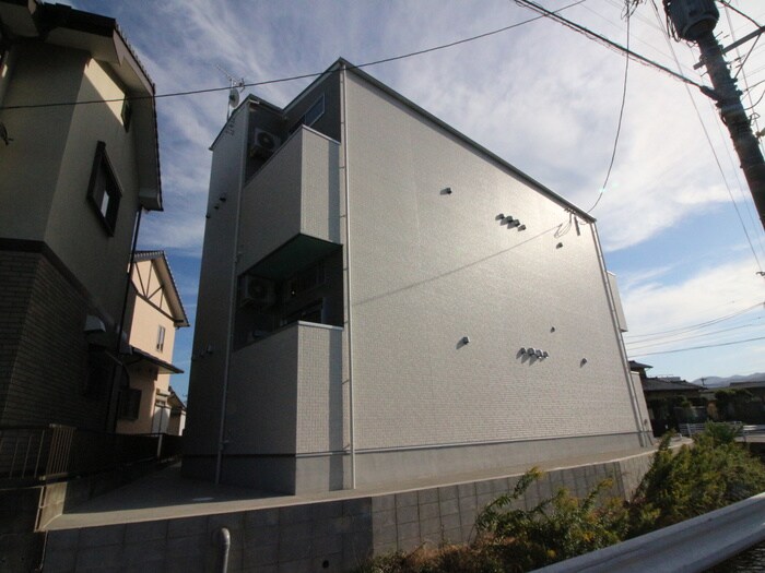 物件外観写真2　(外観写真)