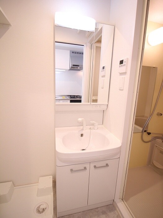 物件内観写真12　(洗面)