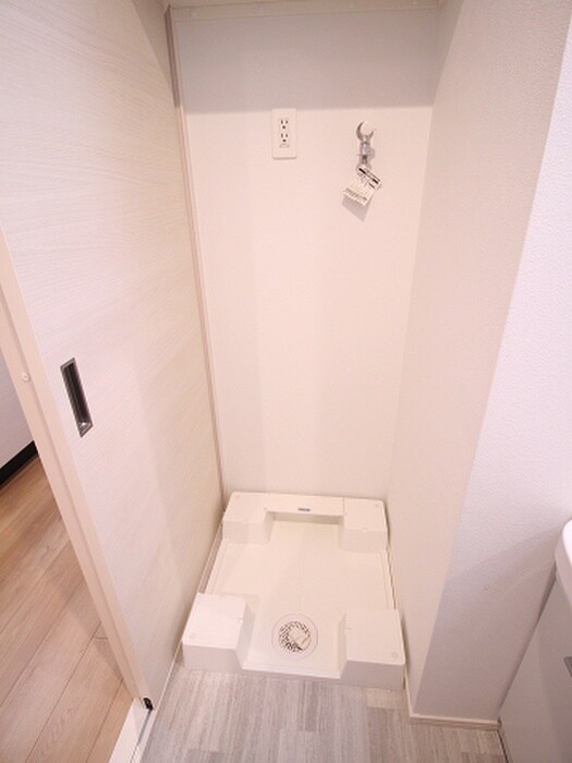 物件内観写真17　(洗濯機置場)