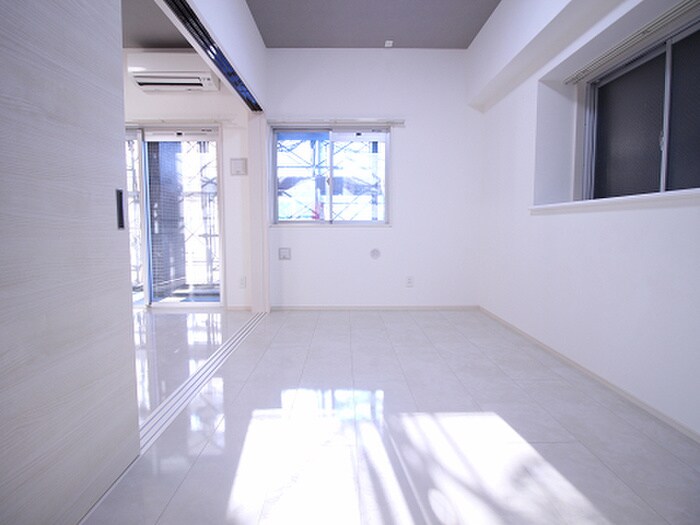 物件内観写真18　(居室)