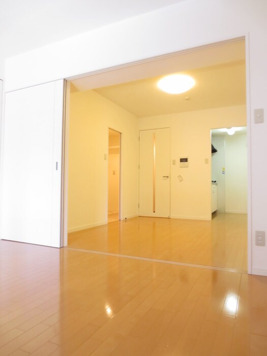 物件内観写真6　(居室)