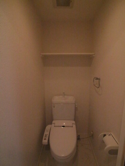 物件内観写真9　(トイレ)