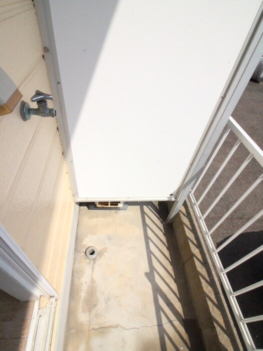 物件内観写真14　(洗濯機置場)