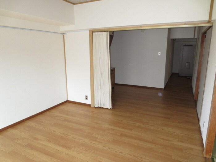 物件内観写真13　(居室)