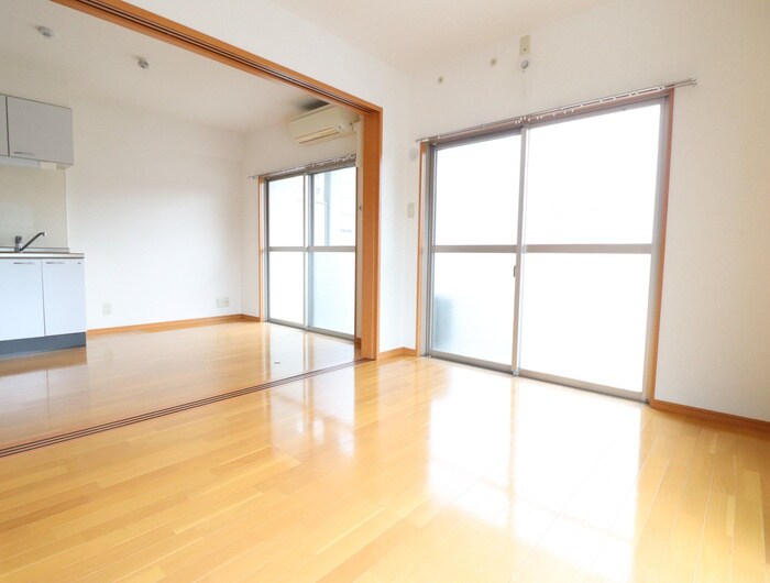 物件内観写真7　(居室)