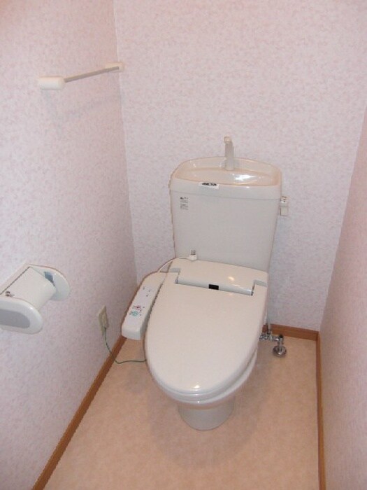 物件内観写真14　(トイレ)