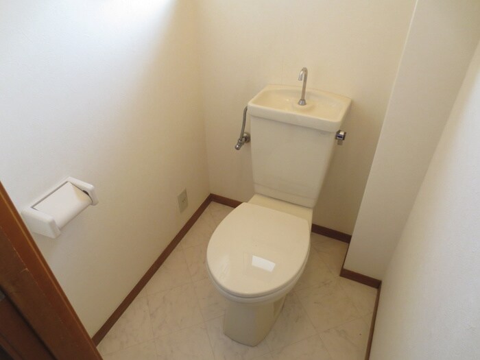 物件内観写真11　(トイレ)