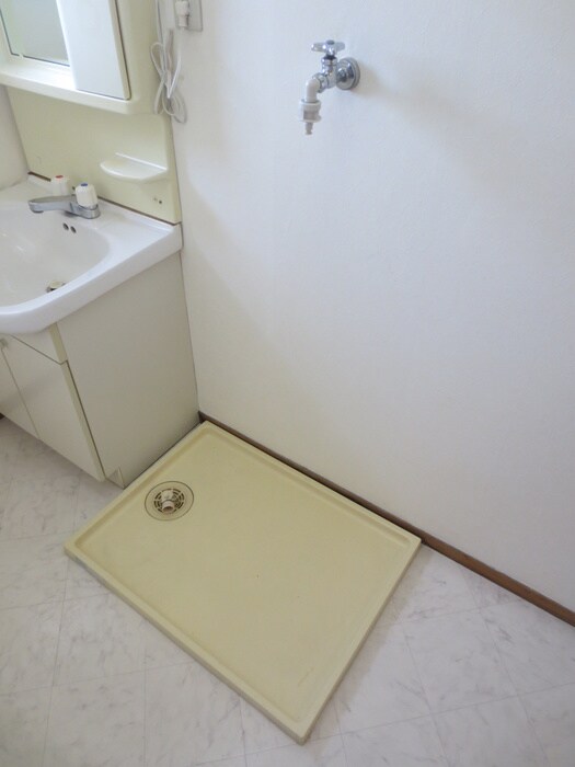 物件内観写真22　(洗濯機置場)