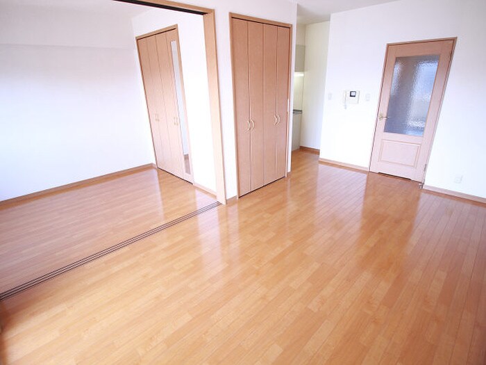 物件内観写真7　(居室)