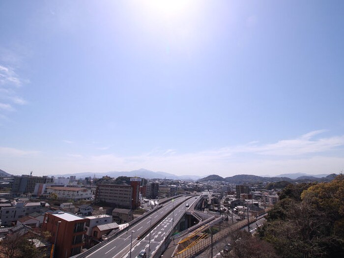 物件内観写真16　(室内からの展望)