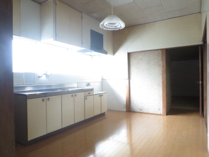 物件内観写真4　(居室)