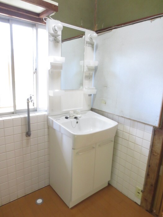 物件内観写真7　(洗面)