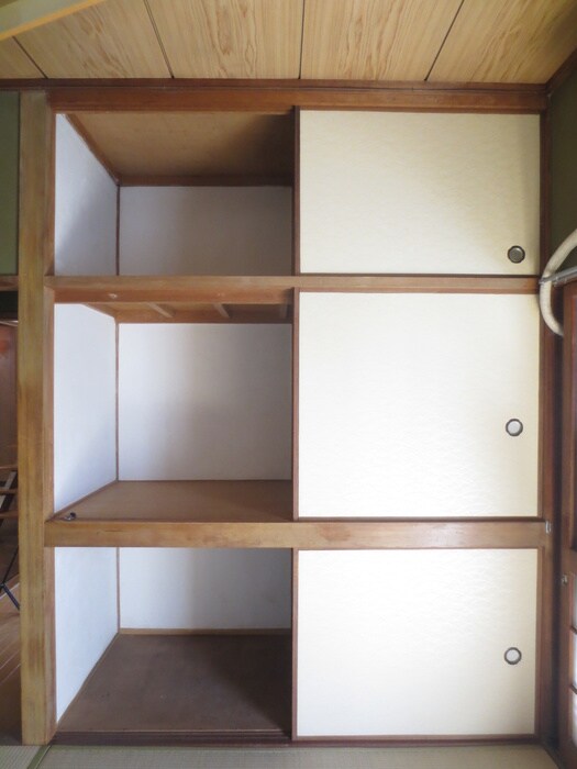 物件内観写真12　(収納)