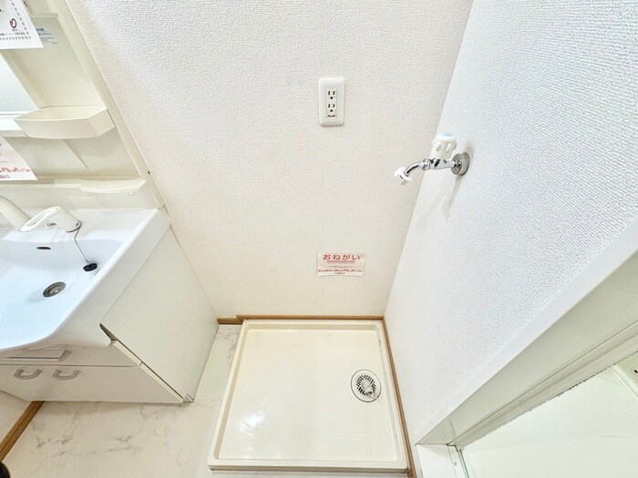 物件内観写真19　(洗濯機置場)