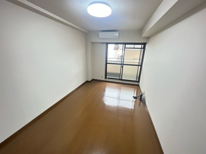 物件内観写真6　(居室)