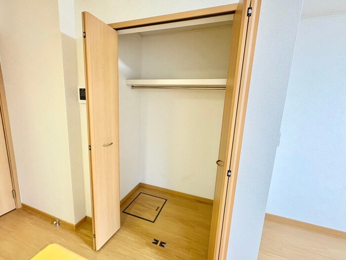 物件内観写真13　(収納)