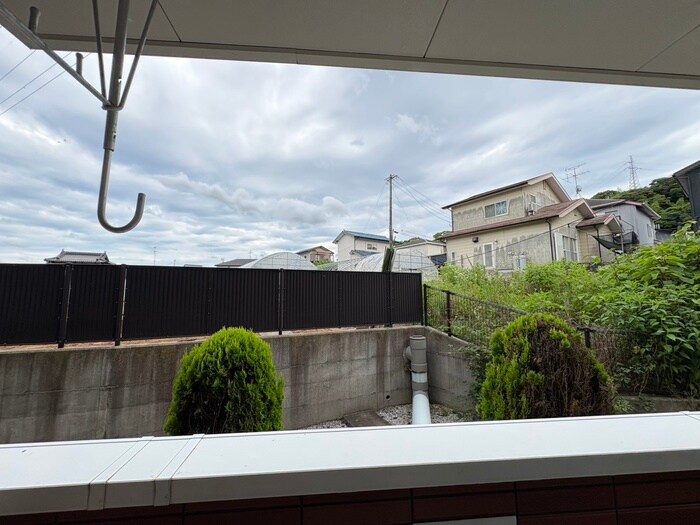 物件内観写真15　(室内からの展望)