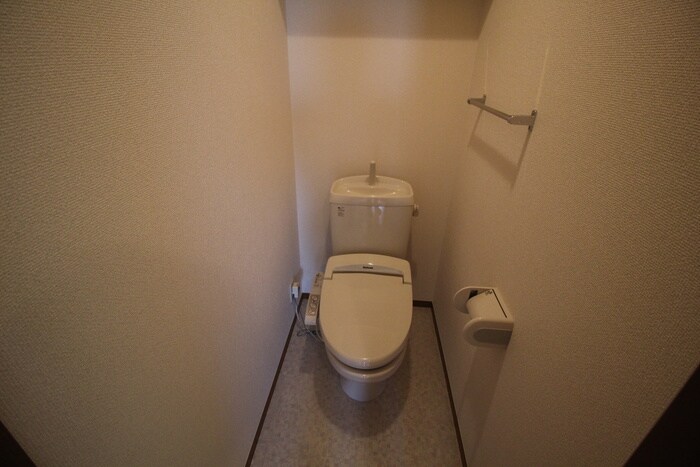 物件内観写真10　(トイレ)